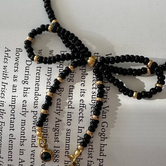 Bow bead necklace - Picture 7 of 7